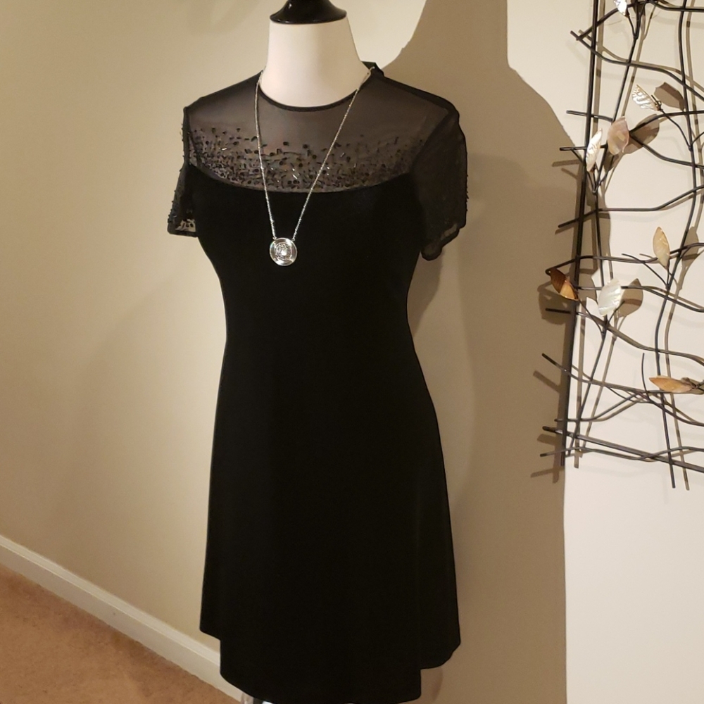 J.R.NITES DRESS - Picture 4 of 16